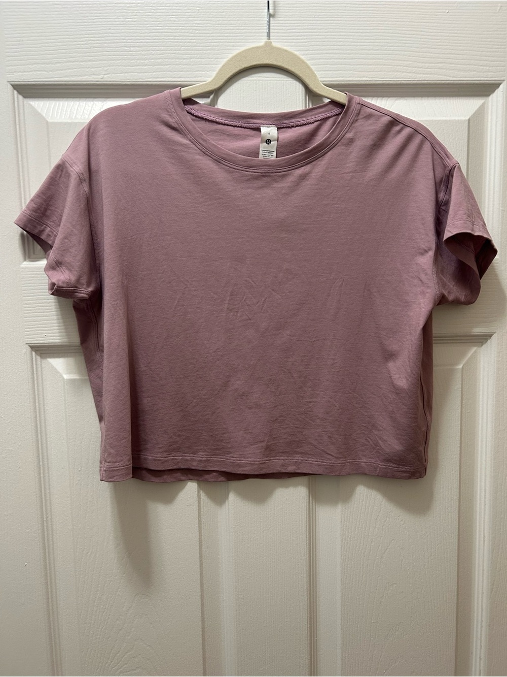 lululemon athletica Cates Cropped Crew Tee - Dusty Rose/Mauve Pink Size 6